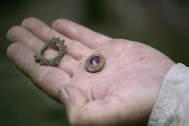 Two Brothers Find Oak Island Treasure